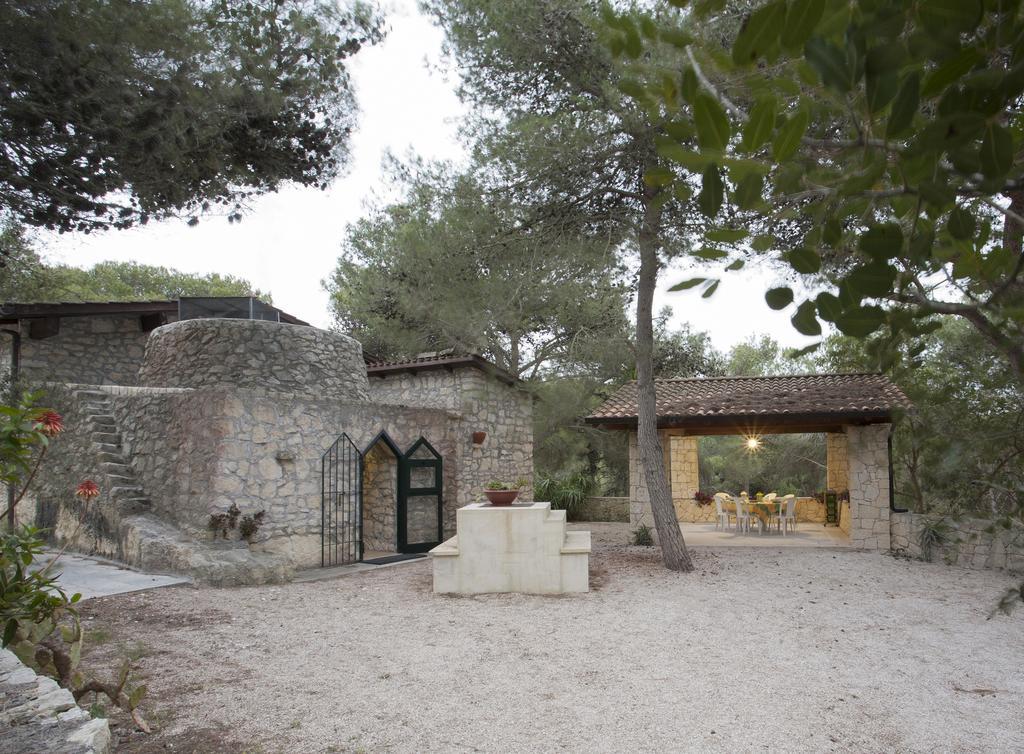 הוילה Nardò Trullo In The Wood מראה חיצוני תמונה